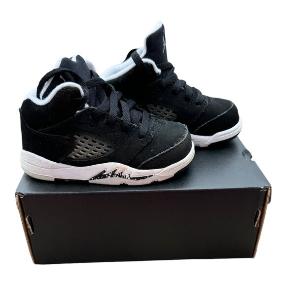 Air Jordan 5 Retro TD 6C Toddler High-Top Sneakers Moonlight Oreo Blk 440890 011 - Picture 2 of 7
